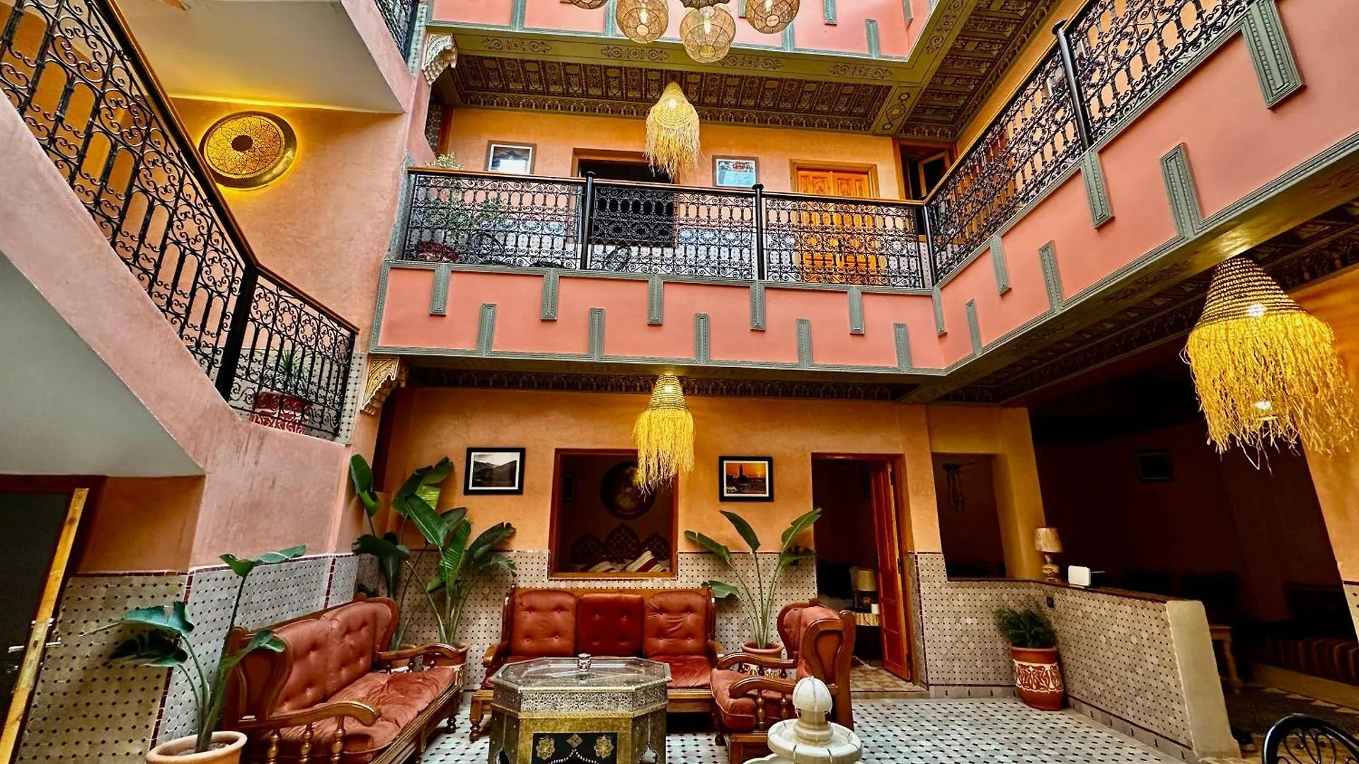 Riad Almonds Marrakech Marrakesz